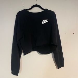 NIKE CROPPED CREWNECK SWEATSHIRT BLACK